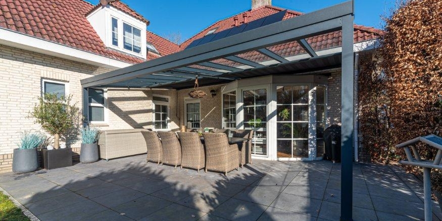 Veranda aan huis antraciet